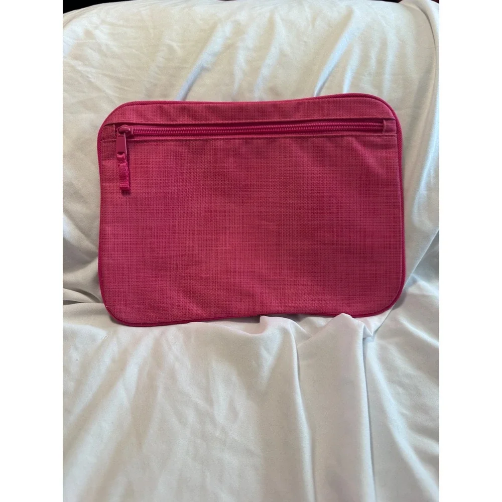 Thirty-One Pink Textured‎ Zip Pouch Organizer Travel Bag Case Snap on bag